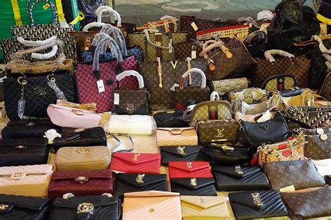 fake bags airport